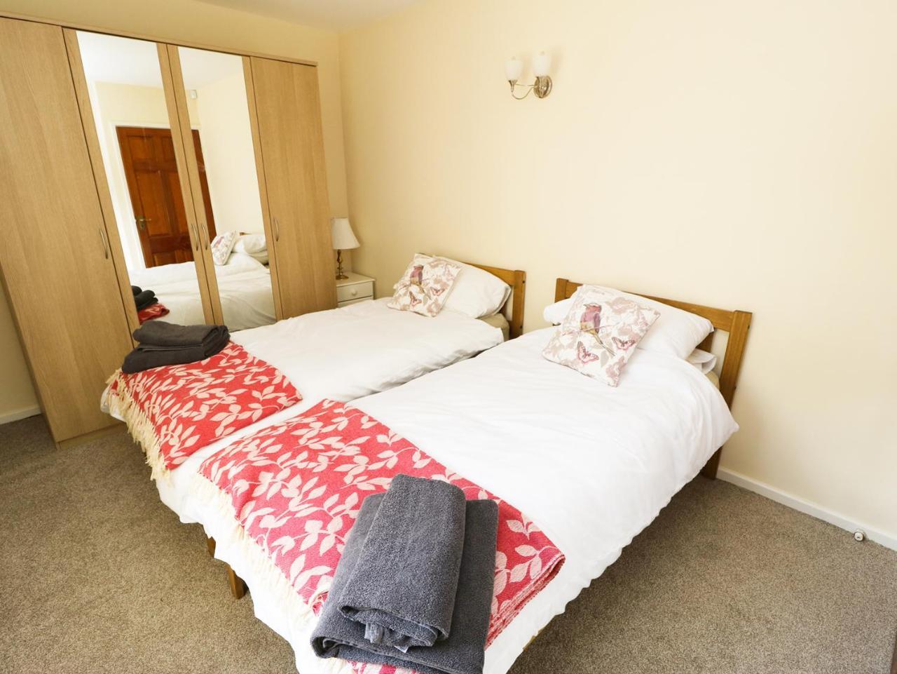 West End House Villa Bradford  Ngoại thất bức ảnh